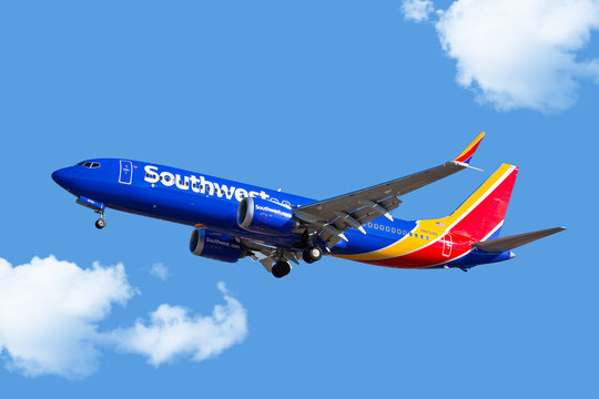 how to talk to a human on Southwest Airlines?